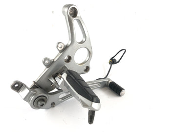BMW R 1150 R R21 [2002] - Driver footrest right with brake lever