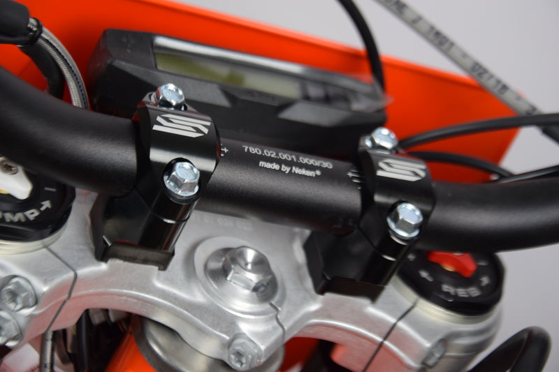 Ktm 1290 Super Adventure S [SCAR] - handlebar clamps Ø28.6mm +35 to 50mm OE triple clamp