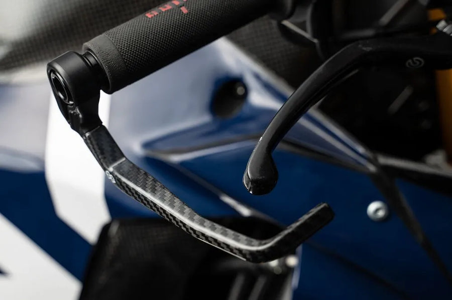 aprilia tuono 1100 [GILLES TOOLING] – Carbon brake lever protector