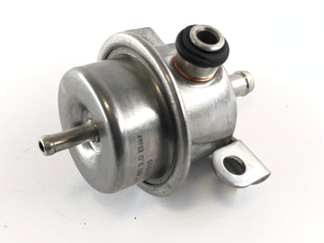 BMW M 535i E28 [1986] - Fuel pressure regulator petrol pressure regulator