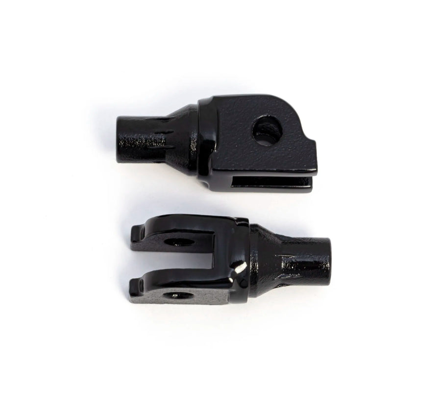 Harley-Davidson Street Bob 114 FXBBS [Kuryakyn]-conical footrest adapter