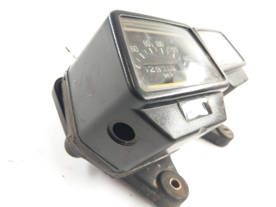 Yamaha TT 600 59X [1985] - Speedometer tachometer housing damaged