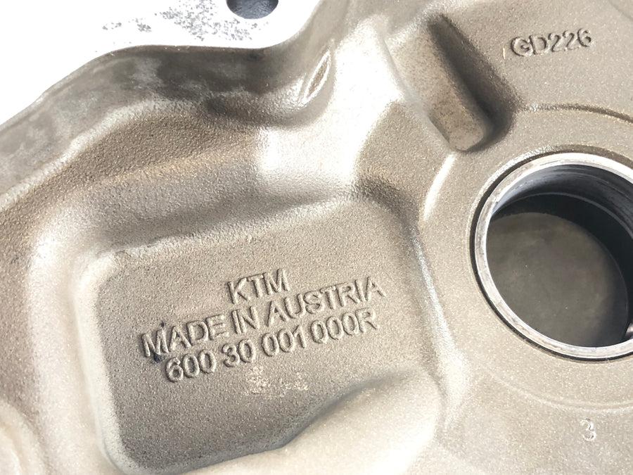KTM 990 Superduke LC8 EFI [2008] - Engine cover right clutch housing