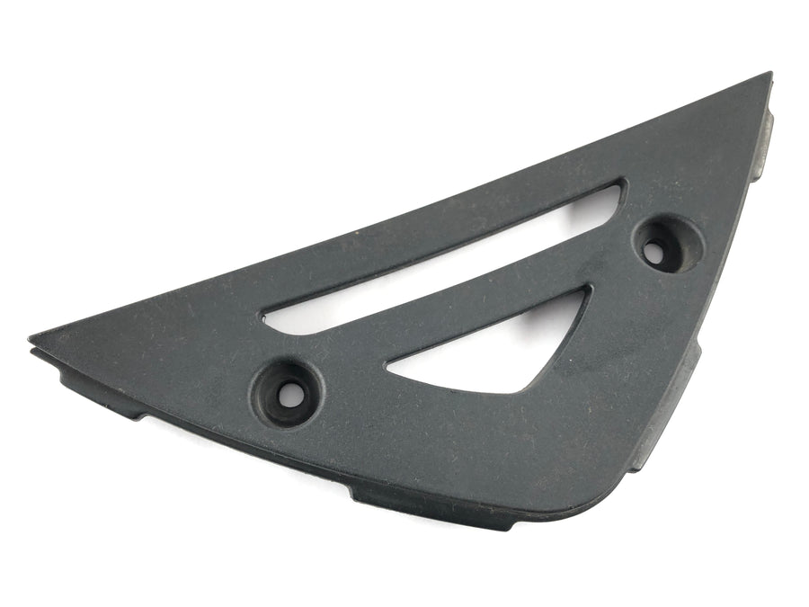 Triumph Daytona 955i T595N [2001] - Fairing keel connecting part