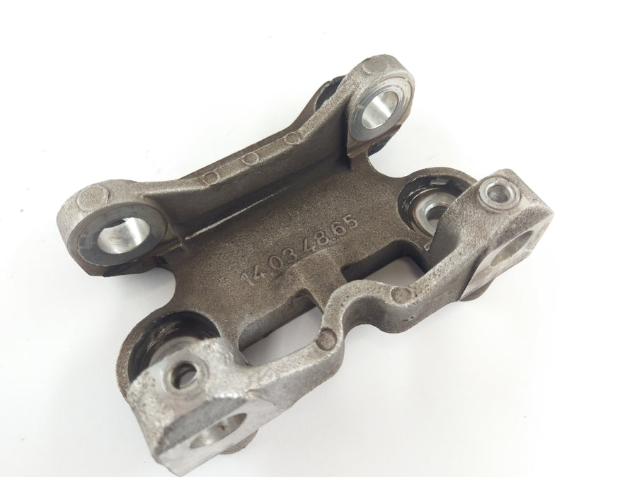 Moto Guzzi Mille GT [1990] - rocker arm bearing block cylinder head
