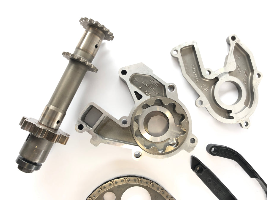 BMW R 1150 GS [2000] - oil pump with drive