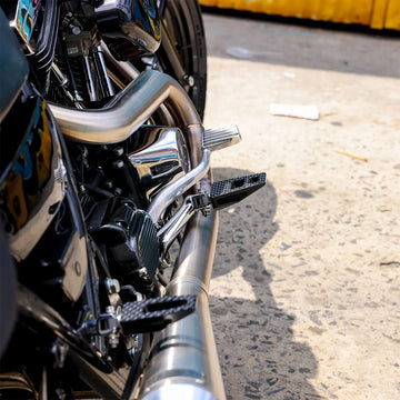 harley davidson sportster s rh 1250 s [THRASHIN SUPPLY CO.] - P-54 footpegs - 0