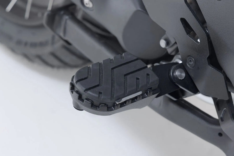 benelli leoncino 500 trail [SW-MOTECH] – Ion footrest