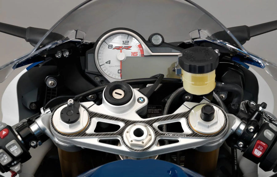 BMW S 1000 RR [ONEDESIGN] – triple clamp protection pad detailed view