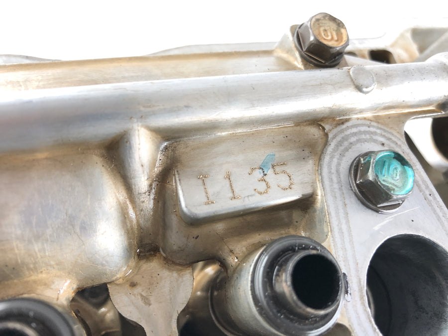 Honda VFR 800 FI RC46 [2000] - Cylinder head