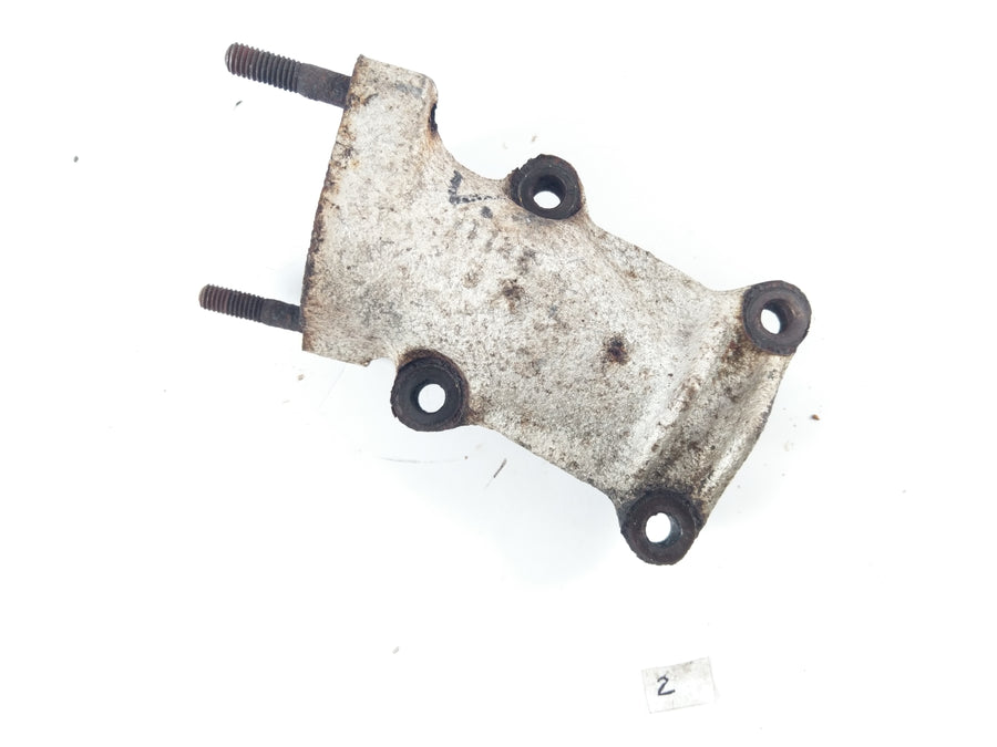 Kawasaki VN 750 [1994] - Exhaust flange manifold mount front