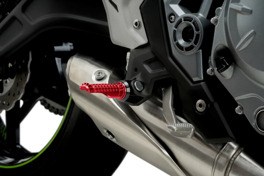 KTM RC 390 [2025] – R-Fighter footrests – silver