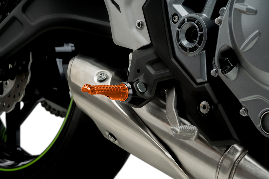 KTM RC 390 [2025] – R-Fighter footrests – silver