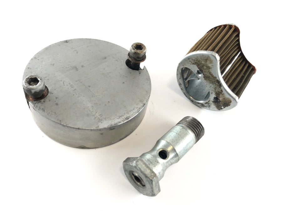 Yamaha XS 650 Type 447 [1975] - Oil strainer with hollow screw and cover