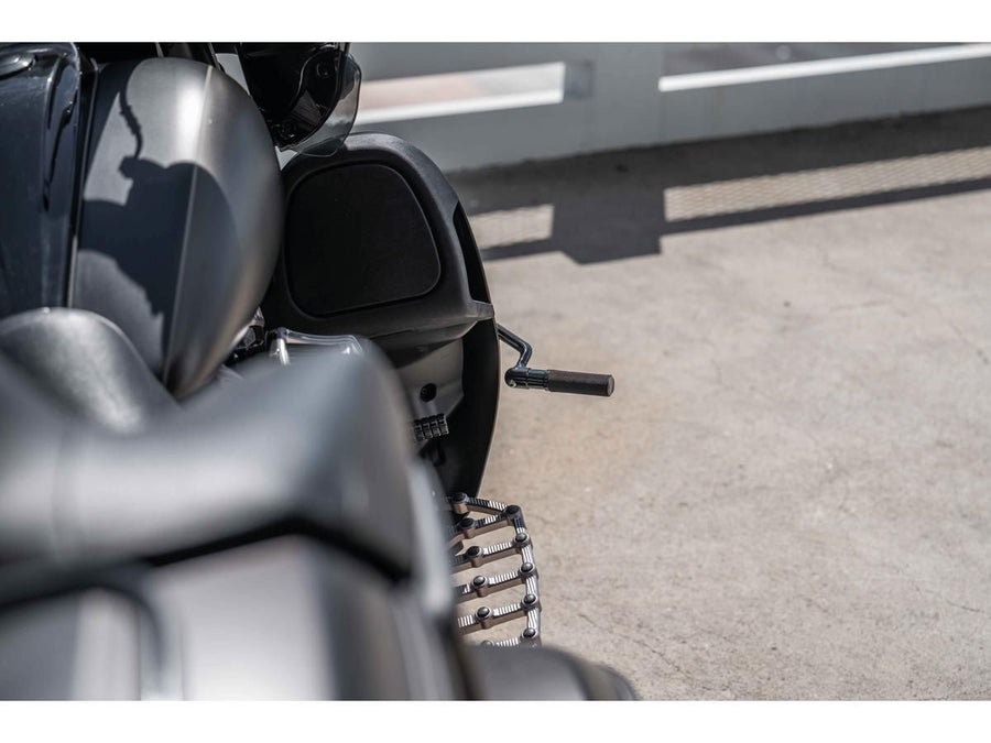 Harley Davidson-Forgeded Autobahn Rasten Goverings including Arlen Ness