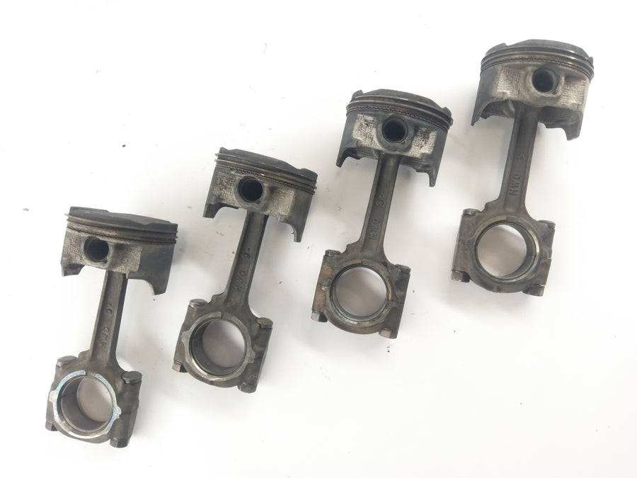 Honda CBR 900 RR SC28 [1993] - Piston and connecting rod set