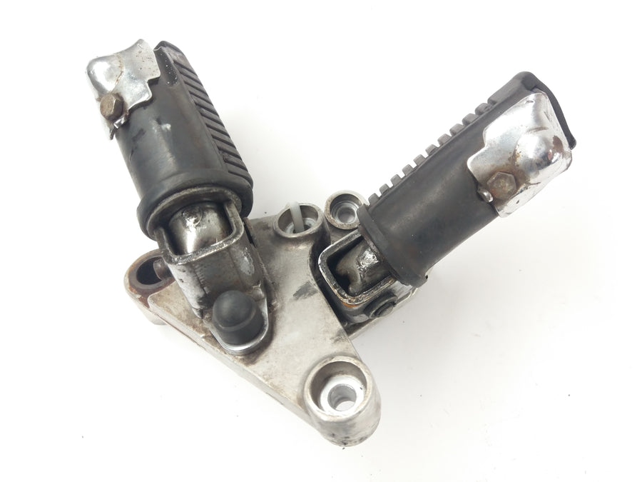 Honda CX 500 E PC06 [1982] - Footrests passenger pegs with holder set