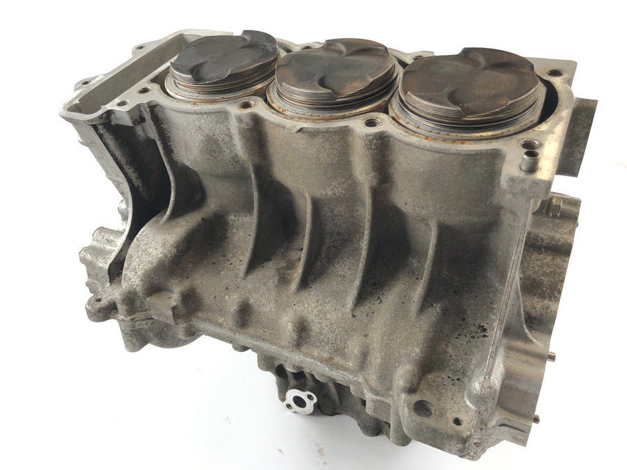 Triumph Daytona 955i T595N [2001] - Engine housing with cylinder and liners