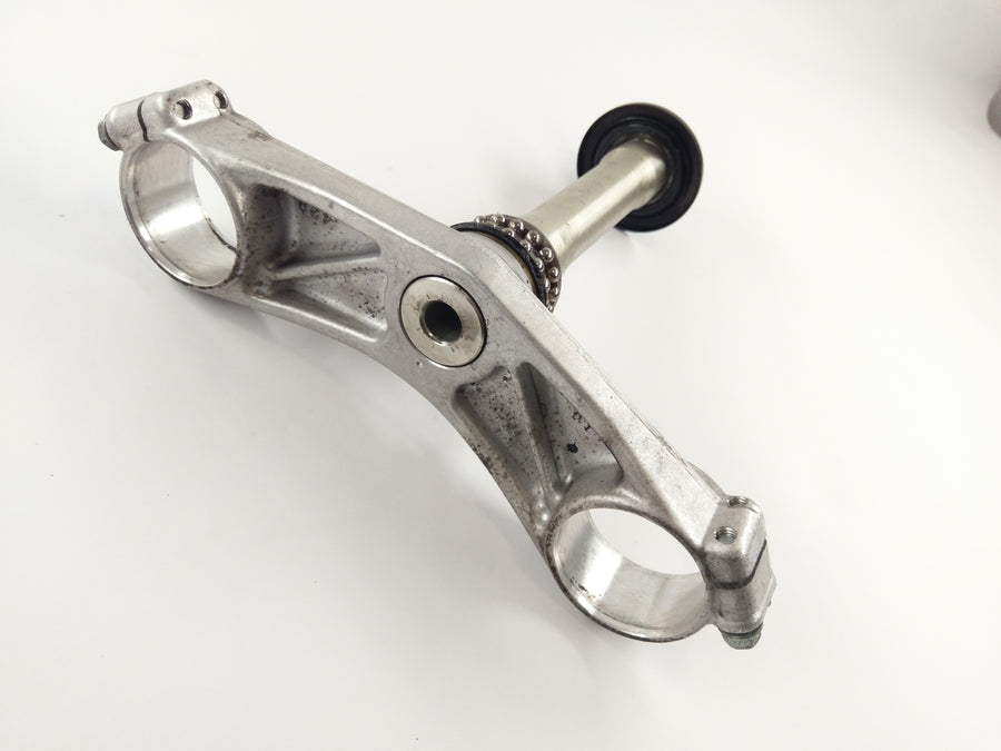 Kawasaki ZX-12R ZXT20A [2003] - lower triple clamp
