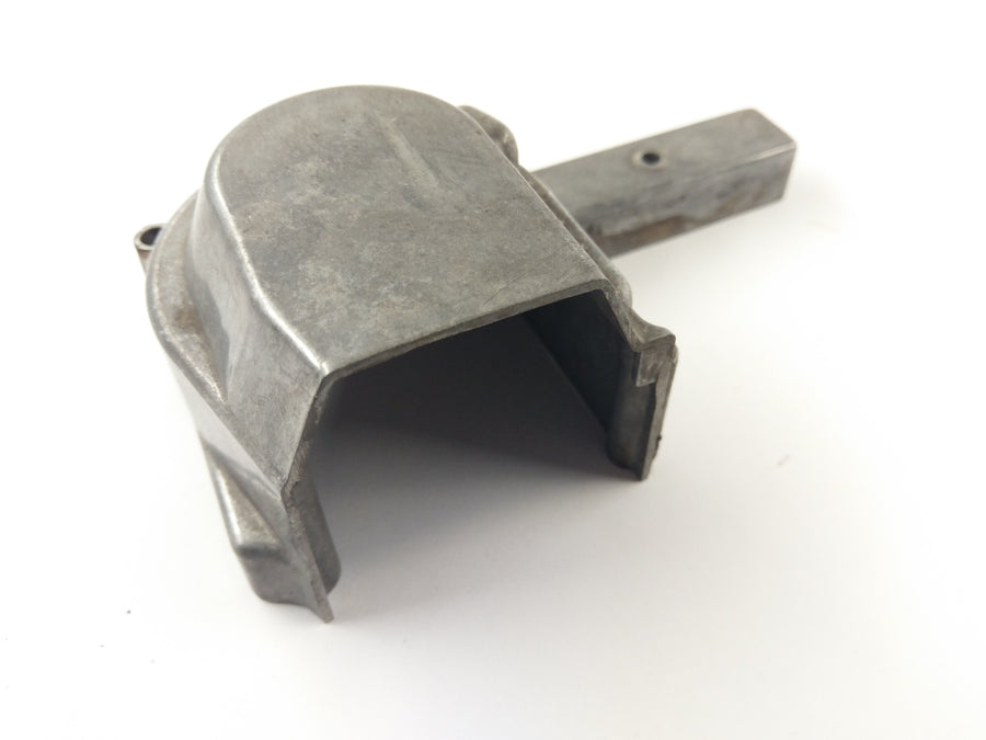 Suzuki GT 550 [1978] - Oil pump cover engine cover