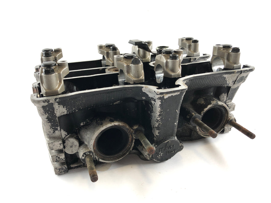 Yamaha V-max 1200 2EN [1997] - front cylinder head