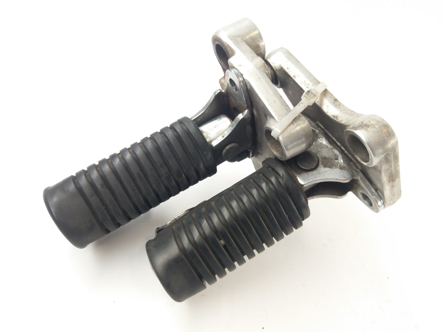 Honda CX 500 E PC06 [1982] - Footrests passenger pegs with holder set