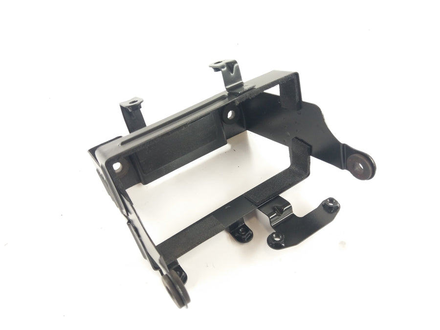 Suzuki GSF 400 GK75B Bandit [1991] - Battery box