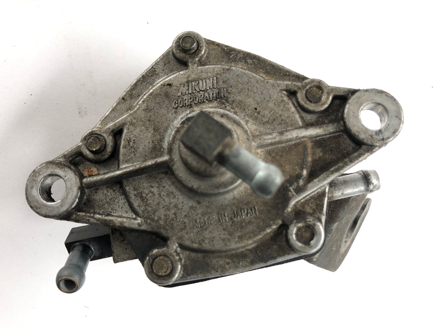 Suzuki DR 750 S SR41B [1988] - Fuel pump