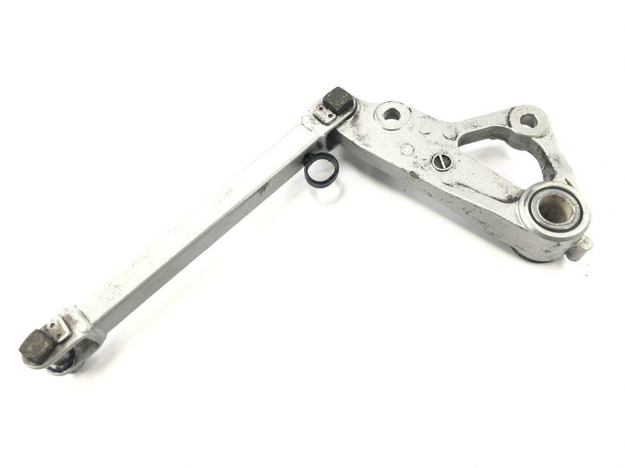 Kawasaki Zephyr 750 ZR750C [1994] - Anchor plate with strut brake anchor tie rod