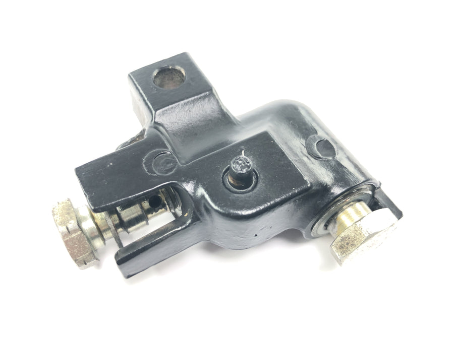 Triumph Tiger 900 T400 [1998] - Front brake line distributor