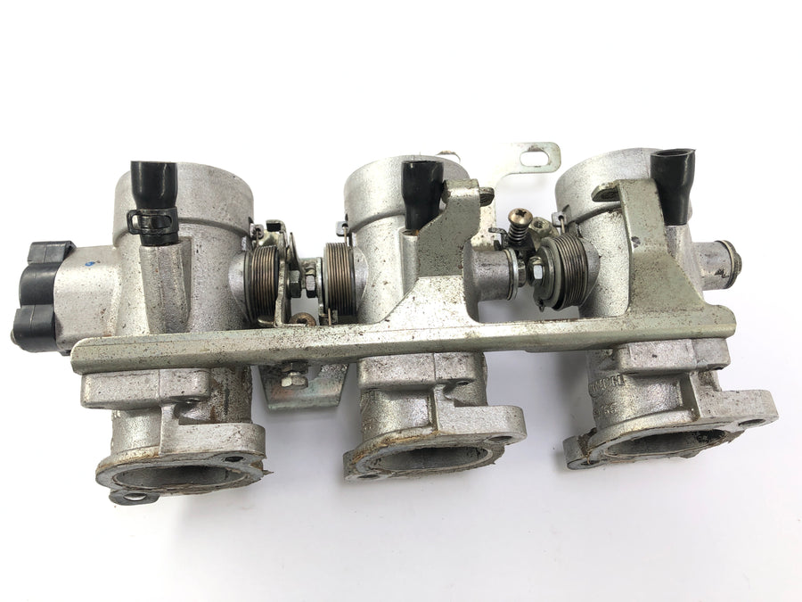 Triumph Daytona 955i T595 [1999] - Throttle body