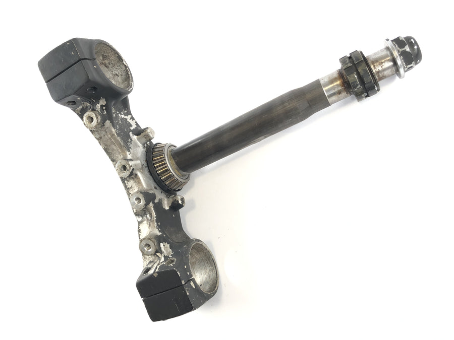 Yamaha V Max 1200 2we [1996] - fork bridge below