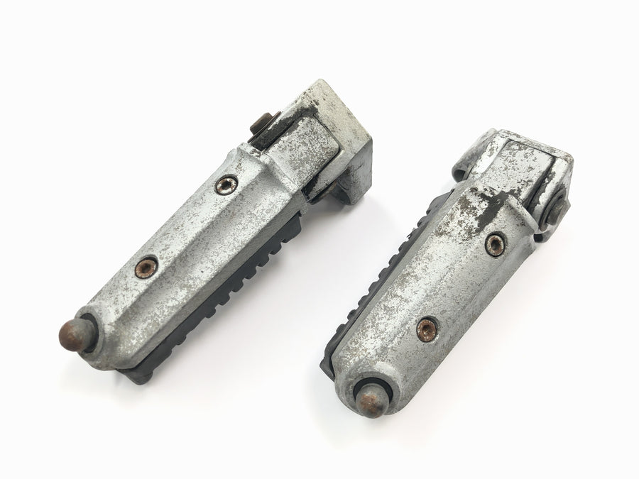 Kawasaki GPZ 1000 RX [1987] - Footrests Driver footrests pair