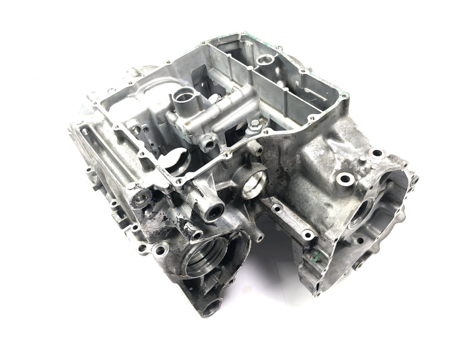 Honda CBR 900 RR Fireblade SC33 [2000] - Engine block crankcase with pistons