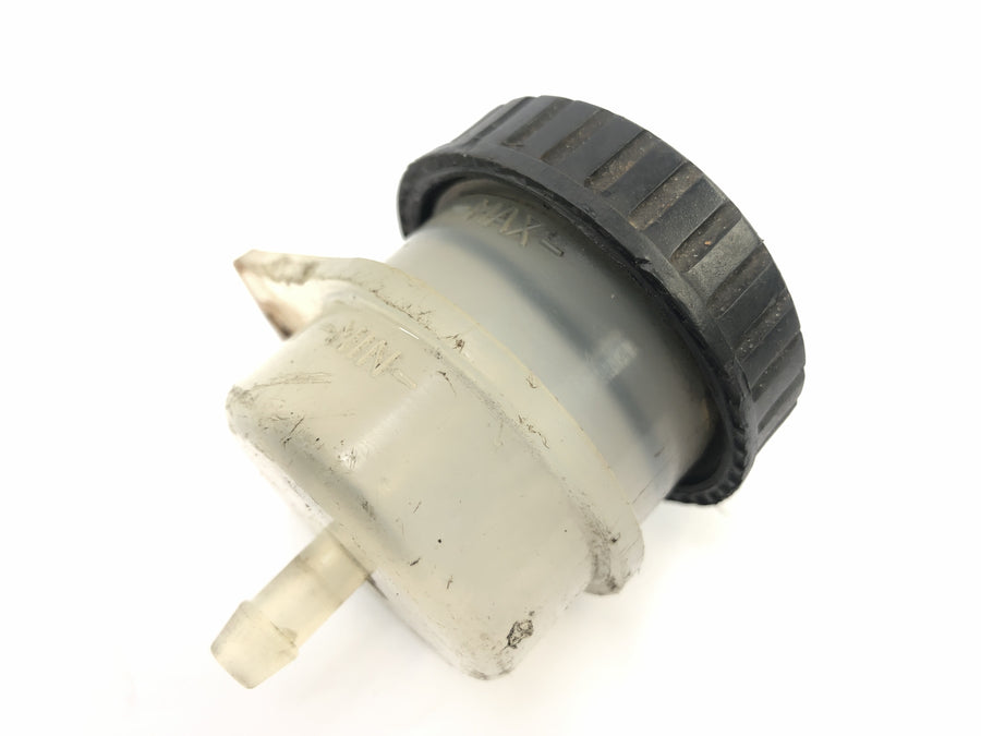 Cagiva Elefant 650 [1984] - brake fluid containers at the back
