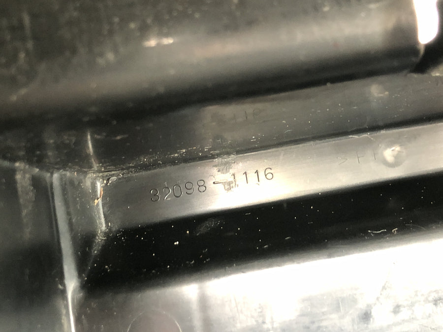 Kawasaki ZRX 1200 S ZRT20A [2001] - Tool compartment tool box storage compartment with cover