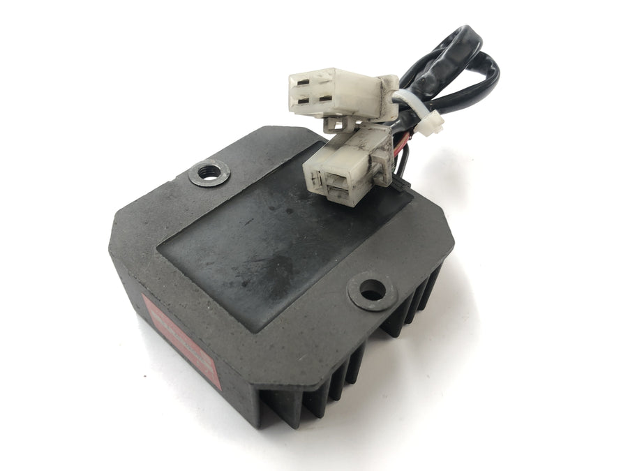 Honda XBR 500 PC15 [1989] - Control of rectifiers Tension regulator charger 12V