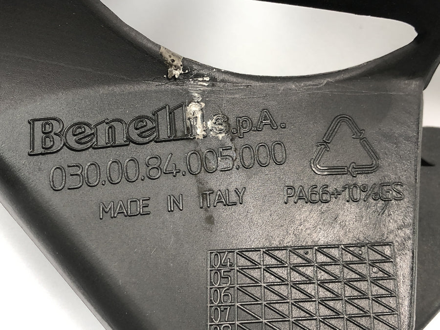 Benelli TNT 1130 [2009] - Rear radiator cover