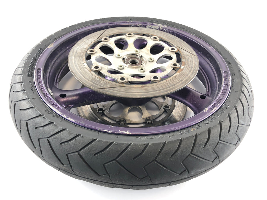 Suzuki GSX-R 1100 W GU75 C [1993] - Front wheel rim with signs of wear