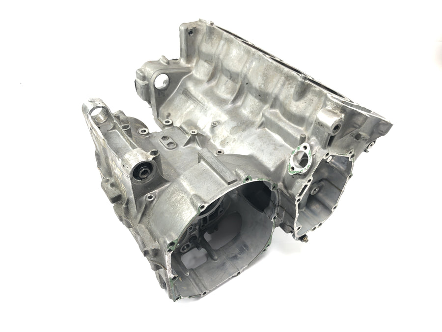 Honda CBR 900 RR Fireblade SC33 [2000] - Engine block crankcase with pistons