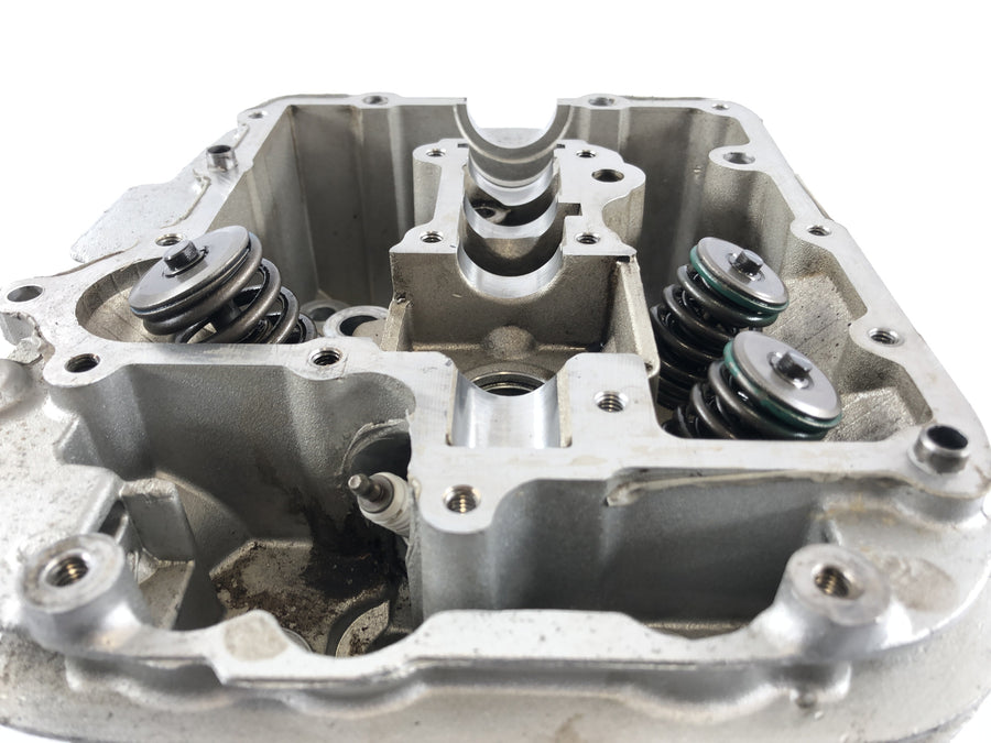 Suzuki VS 1400 VX51L [1987] - Cylinder head