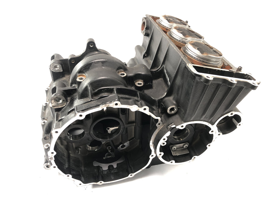 Triumph Daytona 900 T300 [1996] - Engine block crankcase cylinder block with pistons