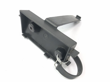 Triumph Speed ​​Triple T509 [1998] - Battery holder bracket retaining plate
