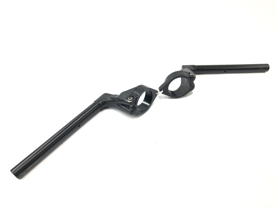 Aprilia RST 1000 Futura [2002] - handlebar fum on the left and right
