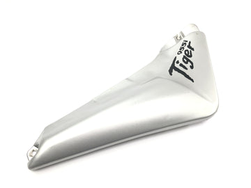 Triumph Tiger 955i 709EN [2003] - Rear fairing right side cover fairing