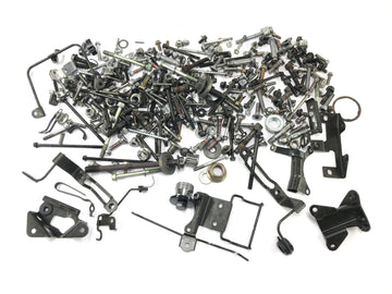 Kawasaki VN 1600 Classic VNT60A [2007] - remaining parts and screws mixed lot of small parts