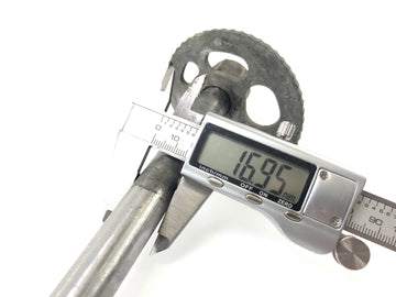 Honda XL 600 R PD03 [1985] - Rear axle with chain tensioner - 0