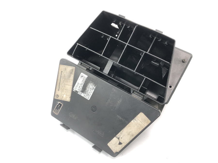 BMW R 1150 GS R21 [2002] - Fuse box fairing cover housing