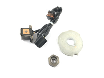 Kawasaki ZRX 1200 S ZRT20A [2001] - Ignition pulse generator pickup sensor pulse wheel nut