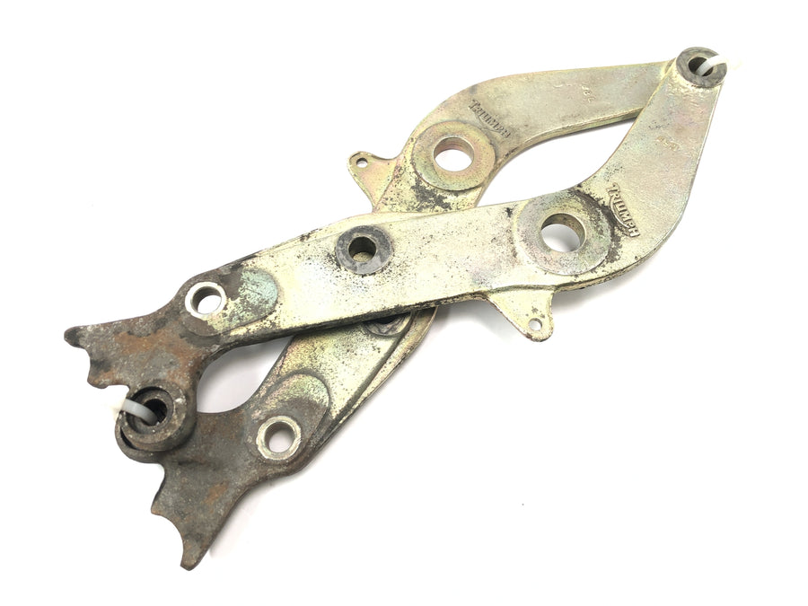 Triumph Daytona 900 T300 [1996] - Rocker arm shock absorber
